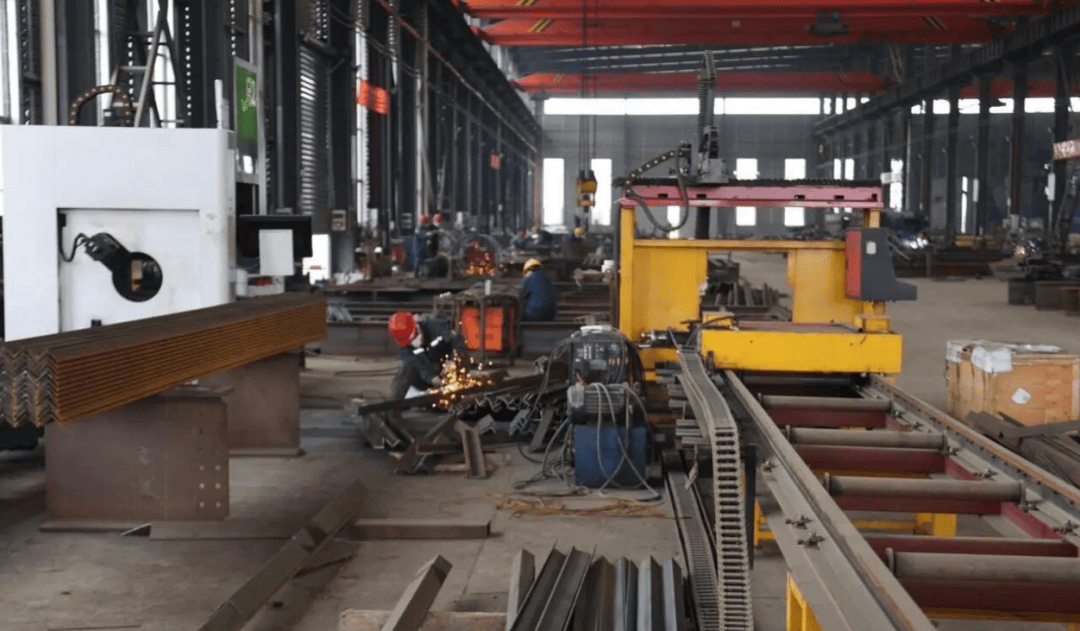 嘉魚鋼構(gòu)新紀(jì)元 年產(chǎn)能1萬(wàn)噸，產(chǎn)值1.3億元的機(jī)電工程設(shè)備生產(chǎn)基地